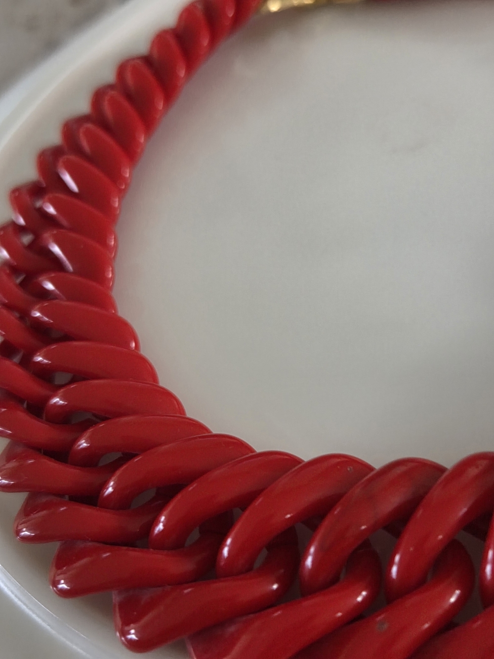 Vintage Bold Red Link Necklace with Gold-Tone Clasp - Picture 3 of 9